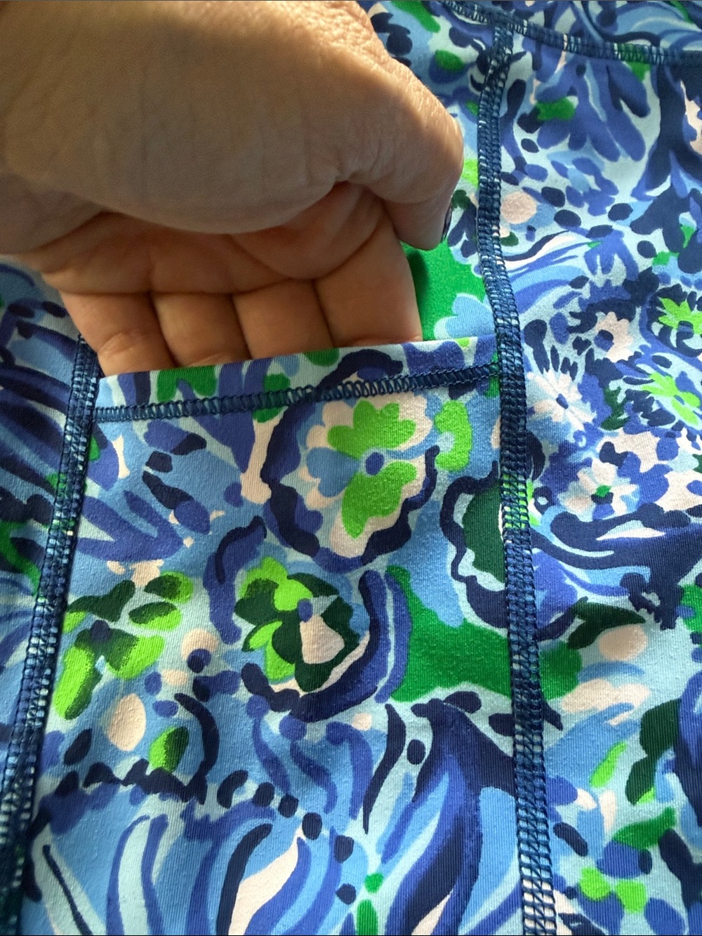 Lilly Pulitzer, full length legging - Picture 4 of 4